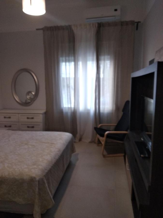 Central Town House 60M2**** Pireu Exterior foto