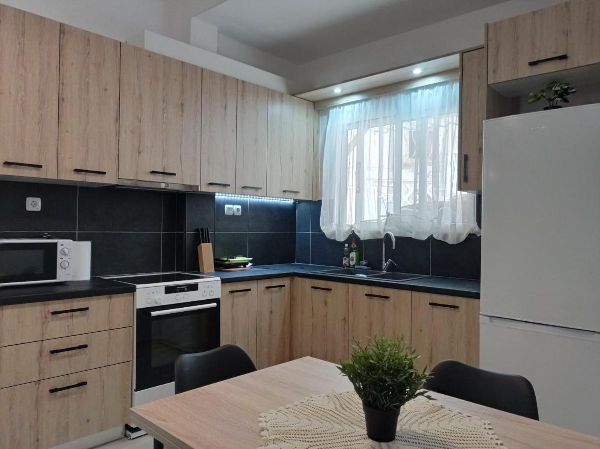 Central Town House 60M2**** Pireu Exterior foto