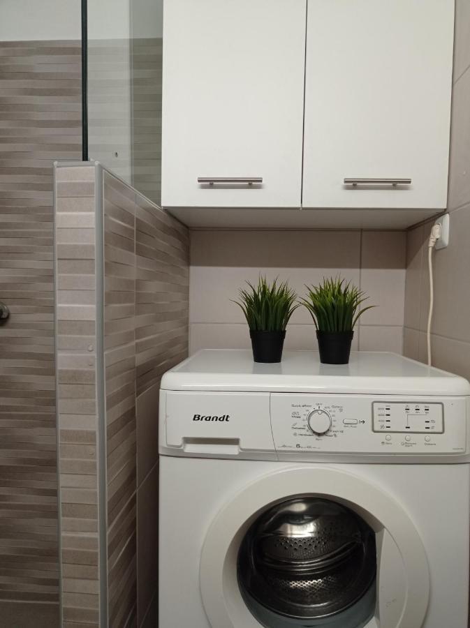 Central Town House 60M2**** Pireu Exterior foto