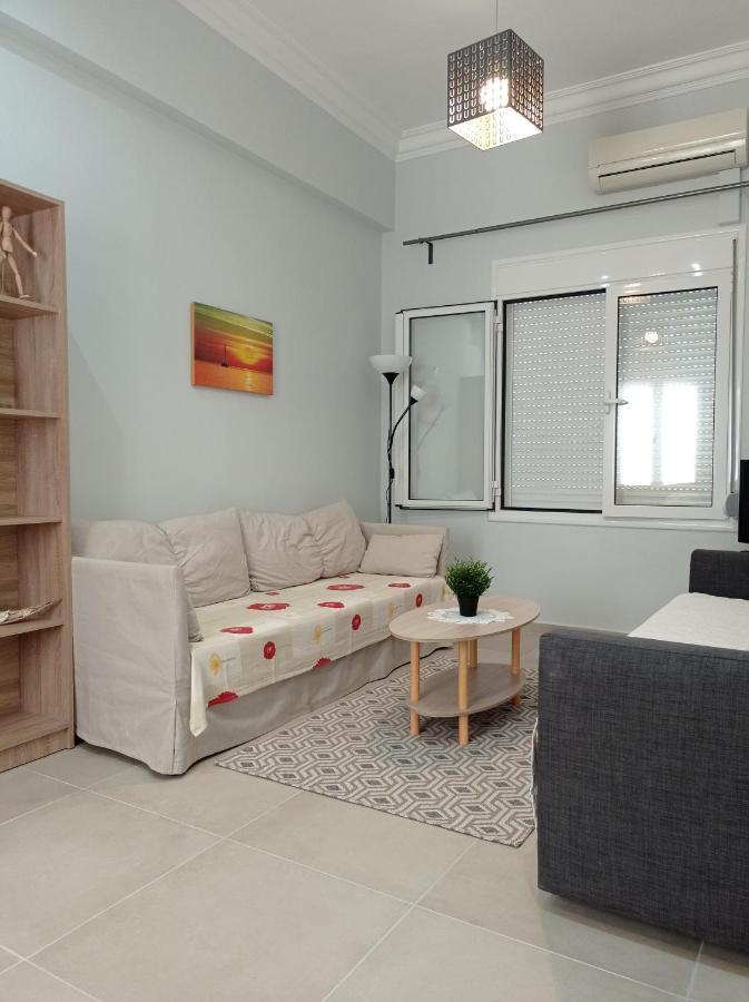 Central Town House 60M2**** Pireu Exterior foto
